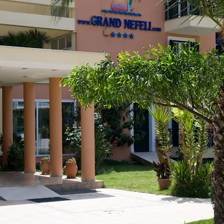 アパートホテル Grand Nefeli