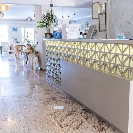 Grand Nefeli 4* ヴァシリキ