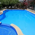 Grand Nefeli 아파트호텔 4*