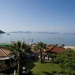 아파트호텔 Grand Nefeli 바실리키