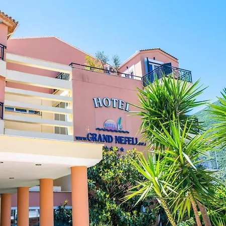 Apartmanhotel Grand Nefeli 4*