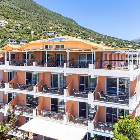 Apartmanhotel Grand Nefeli 4*