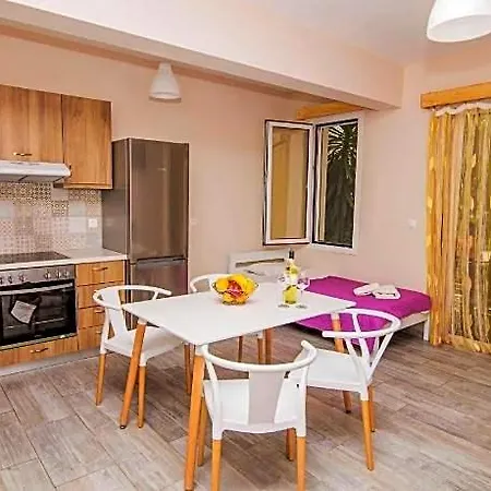 Aparthotel Grand Nefeli