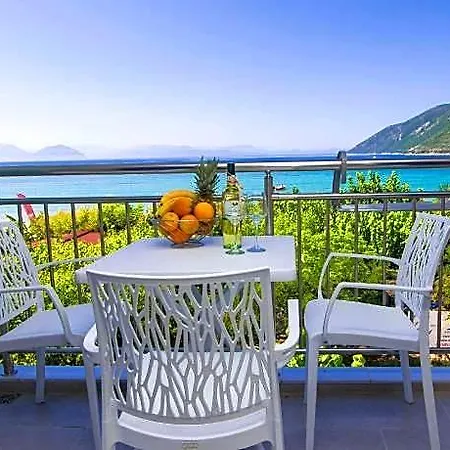 Aparthotel Grand Nefeli 4*
