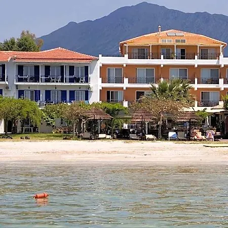 Hotel apartamentowy Grand Nefeli