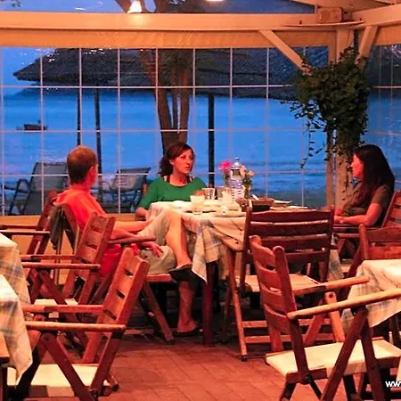 Grand Nefeli Aparthotel