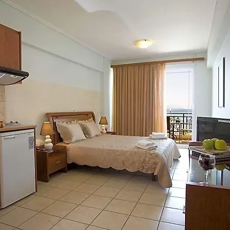 Hotel apartamentowy Grand Nefeli 4*