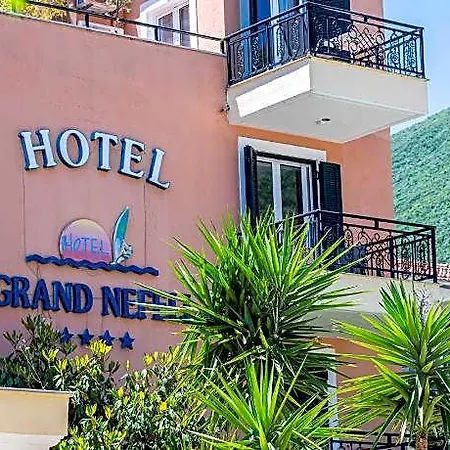 Aparthotel Grand Nefeli